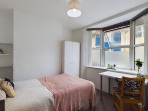 bed 1- click for photo gallery